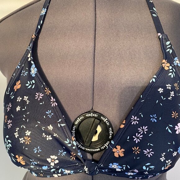 Xhilaration Floral Bathing Suit - Picture 2 of 14